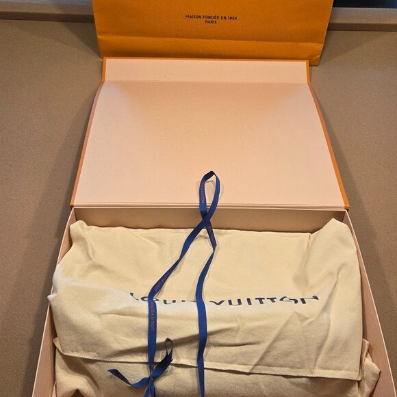 Neverfull and Clutch M40995 - Picture 3 of 9